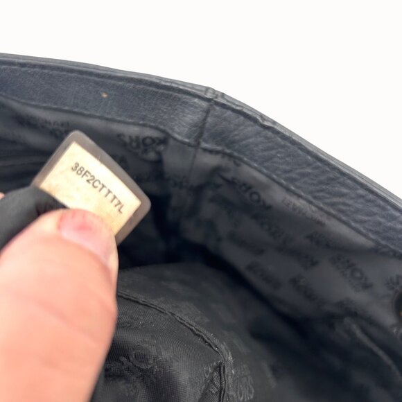 MICHAEL MICHAEL KORS JET SET PEBBLED BLACK TAN LEATHER TOTE BAG PURSE W/ CHARM - Picture 14 of 15